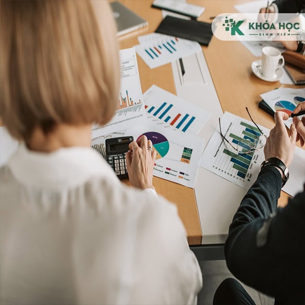 Giới thiệu khóa học Phân Tích Tài Chính Doanh Nghiệp Cùng DHE Academy